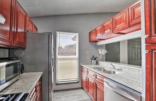 San Antonio House | West San Antonio Home w/Yard: 16 Mi to Dtwn!