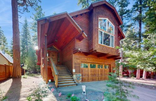 Tahoma House | West Shore Retreat