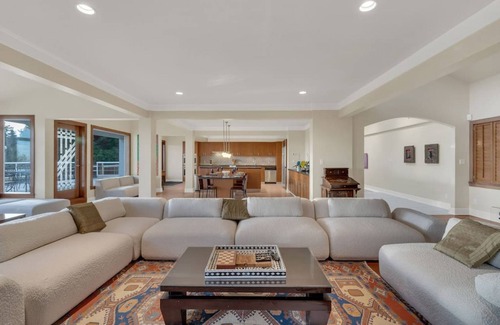 West Vancouver House | West Vancouver Getaway