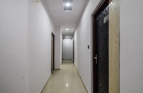 Central Area Hotel | West Wood Hotel near railway way station