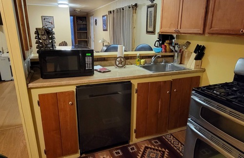 Shingletown RV Rental | Western Cabin at Bigfoot Lodging Lassen