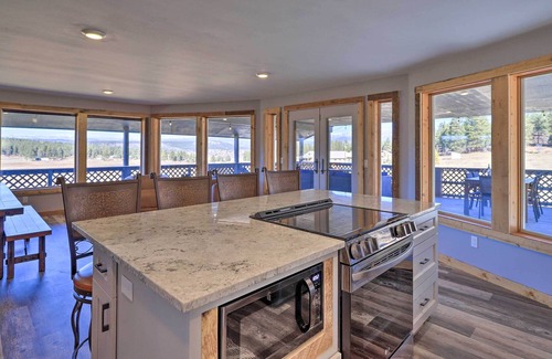 Pagosa Springs House | ‘Western Skies’ Home w/ Hot Tub & Mtn Views!