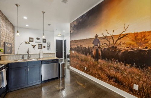 West End Condo | Western World | Stay Near Vandy and Centennial Park on West End, 10 min to Broadway