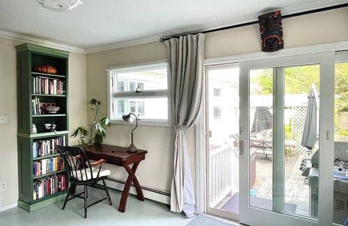Remsenburg House | Westhampton 4 bedrooms with study and hot tub
