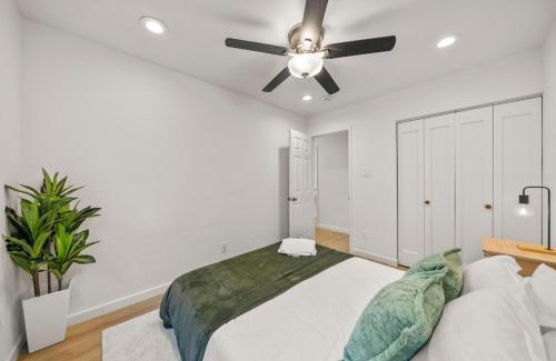 Linda Vista House | Westinghouse Park Retreat Decks, BBQ, Fire Pits