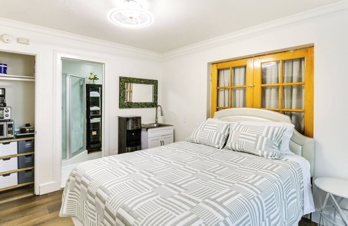 Westminster Apartment | Westminster Escape Near Beaches & Shopping!