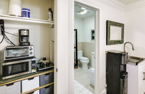 Westminster Apartment | Westminster Escape Near Beaches & Shopping!