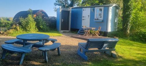 Westport Ski Chalet | Westport Glamping at Doon Angus Farm