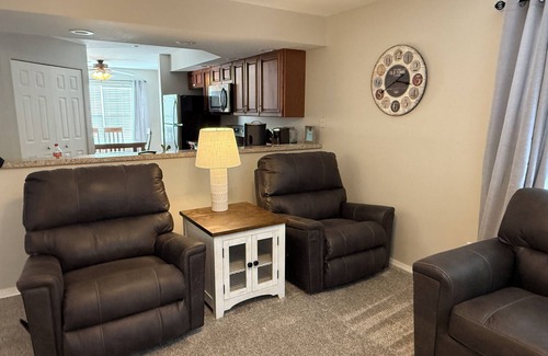 Table Rock Condo | WestRidge Hideaway ~ Remodeled 2 bed 2 bath Walk-in Condo