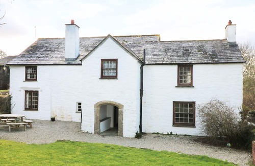 Camelford Cottage | WESTROOSE FARM HOUSE, family friendly, with open fire in Camelford