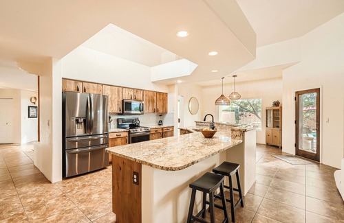 Sahuaros Grandes House | Westside desert Oasis on 1 acre CLOSE TO EVERYTHING/FastWIFI/Family Friendly