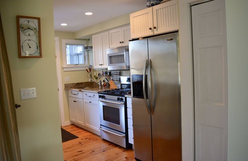 Provincetown Condo | Westville Cottage - Luxury West End Accommodation - Pets Allowed