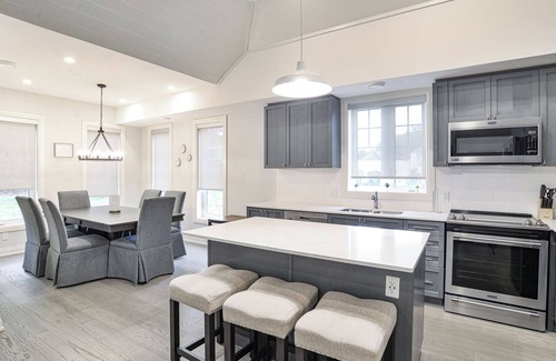 Minett House | Westwinds Cottage (#41)