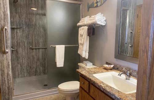 Sturgeon Bay Resort | Westwood Shores Waterfront Resort