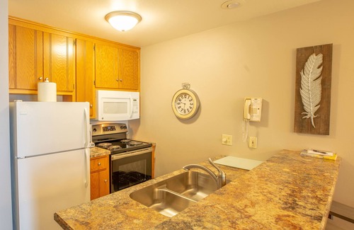 Sturgeon Bay Condo | Westwood Shores Waterfront Resort