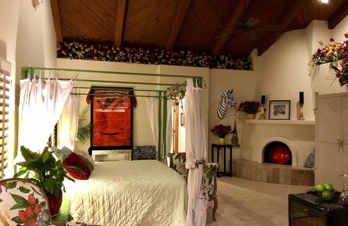 Cactus Acres House | WESTWORLD, TPC SCOTTSDALE. ROMANTIC, PRIVATE, SCOTTSDALE RETREAT