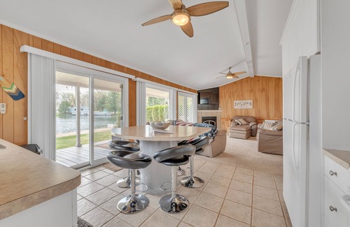 Harrison House | Wet Feet Retreat: Endless Summer Fun – Sandy Beaches, Swimming, and Kayaking!