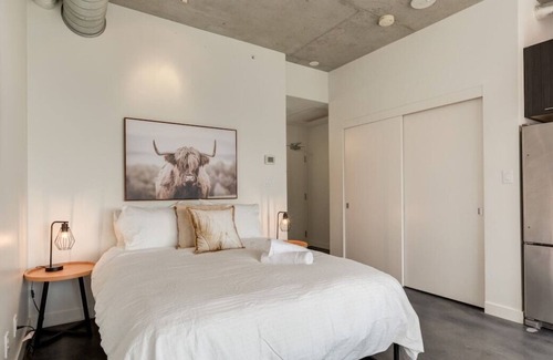 Bridgeland Apartment | Wevet One Bed Condo In East Village