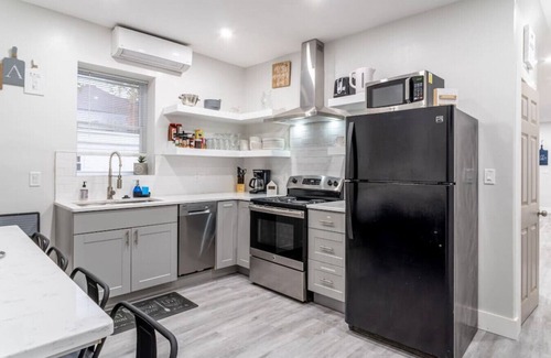 Harrisburg - Hershey House | WeWelcome you to our Urban Modern Home