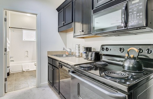 Memphis Apartment | WFH-Friendly Memphis Studio Near Hospitals & Dtwn!