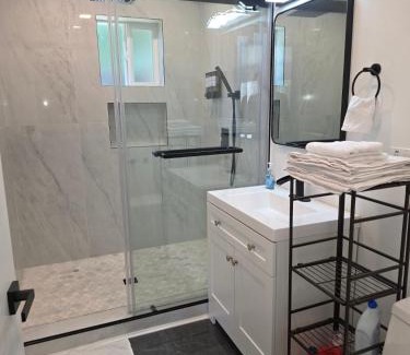 Winnetka Apartment | WG House Winnetka Los Angeles