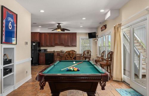 Whalehead Beach House | WH237 Chillin' the Most