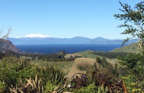 Kinloch Ski Chalet | Whakaipo Bay Cabin Retreat Taupo