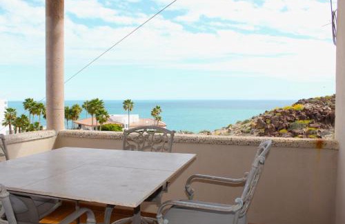 Puerto Penasco House | Whale Hill Escape - Beach Views and Walk to Mannys