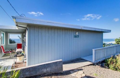 Roads End House | Whale Watch