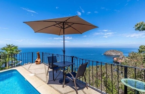 South Shore Hotel Area House | Whale watching from your patio, views of Los Arcos
