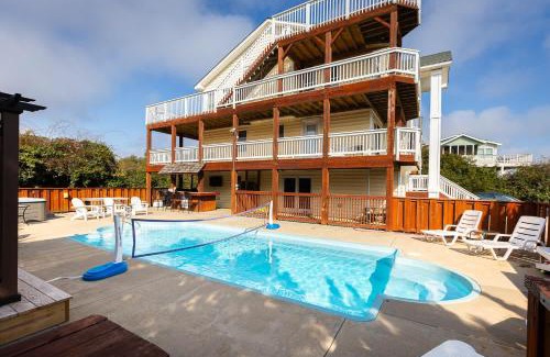 Whalehead Beach House | Whalehead Adventure With Ocean Views Pool Spa
