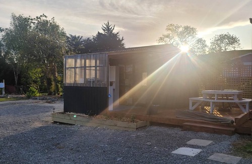 Porangahau Cabin | Whare Koa awaits to provide that relaxing ambience for you with all day sun!