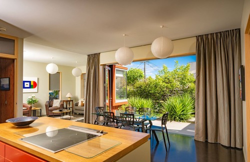 Nelson House | Wharekaretu Holiday Home