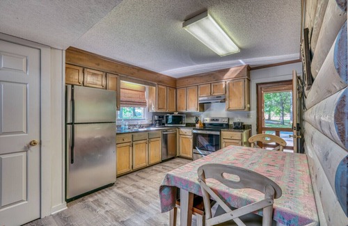 Town Creek Cabin | Wheeler Lake Retreat