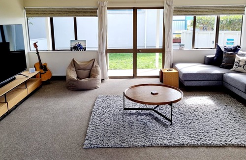 Pohara House | WHEN SIZE MATTERS - LOOK NO FURTHER!