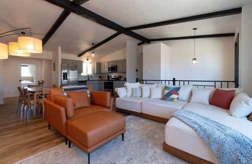 Colorado Springs House | Where Old Colorado City meets Garden of the Gods