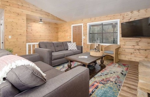 Sulphur Cabin | Where the Magic Cabins