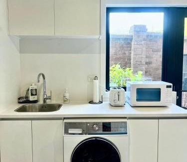 Greenlane - Ellerslie House | Wheturangi Urban Escape