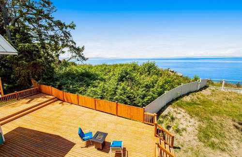 Oak Harbor House | Whidbey Beach House