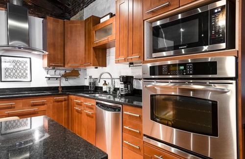 Downtown Louisville Condo | Whirlaway Loft - Heart of Downtown/NuLu