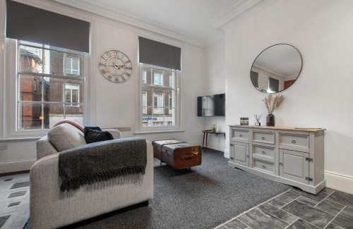 Pontrilas Apartment | WhiskAwayStays Foregate Studio No 1