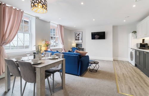 Worcester Apartment | WhiskAwayStays-Victoria House-Apartment 2