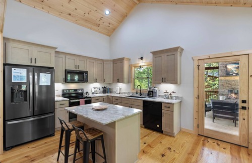 Mineral Bluff Cabin | Whiskey & Woods - Newly built cabin with fireplace, wifi, and more!