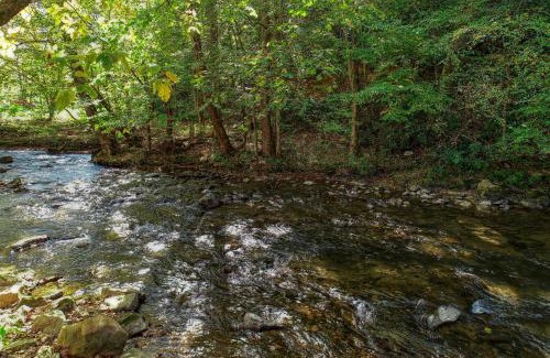 Cosby House | Whispering Creek Cabin