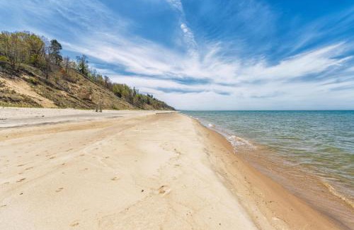 Covert House | Whispering Hills- pet friendly cabin with lake access
