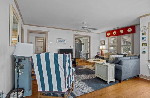 Harkers Island House | Whispering Oaks home