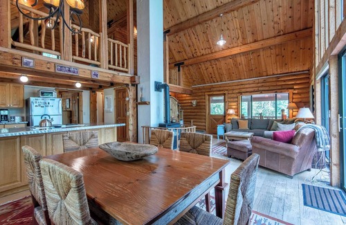 Victor Cabin | Whispering Pines Cabin | Forest Hideaway