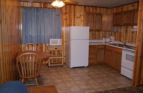 Pinetop-Lakeside Cabin | Whispering Pines- Cabin 37