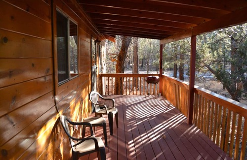 Pinetop-Lakeside Cabin | Whispering Pines - Cabin 30 (Spa Tub)