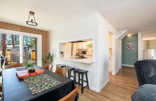 Kachina Village Villa | Whispering Pines: Foosball Grill More